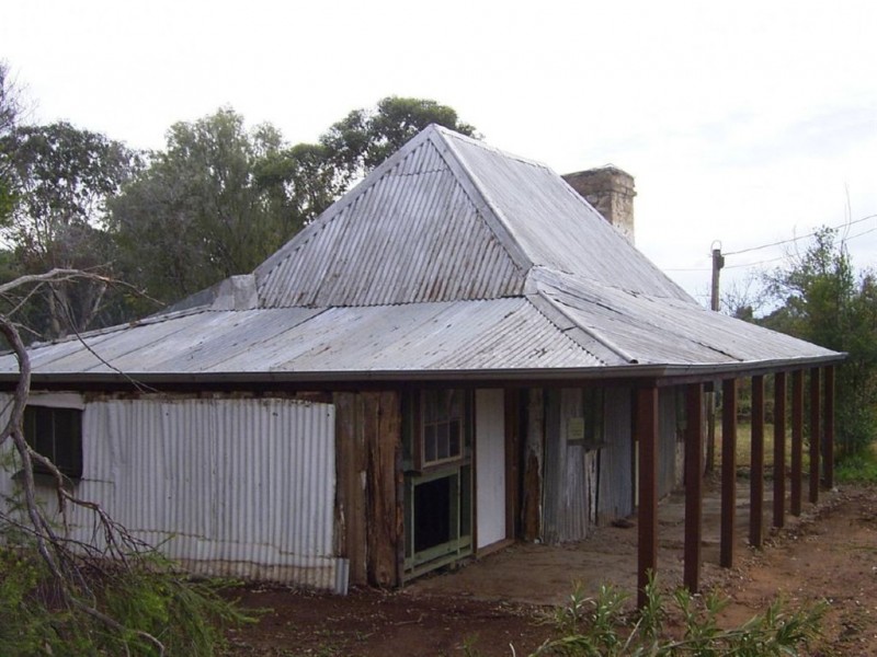 3 Searle Street, Melrose SA 5483