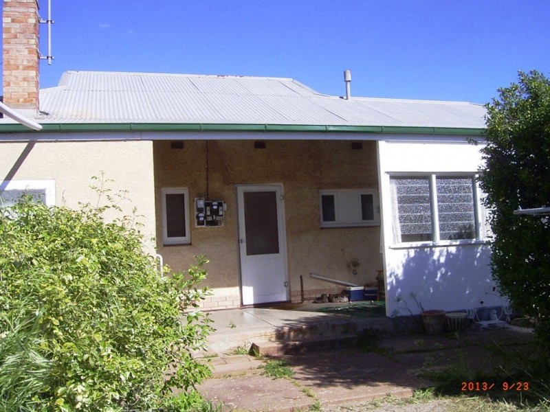 24 Holthouse Street, Wilmington SA 5485