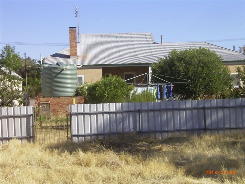 24 Holthouse Street, Wilmington SA 5485