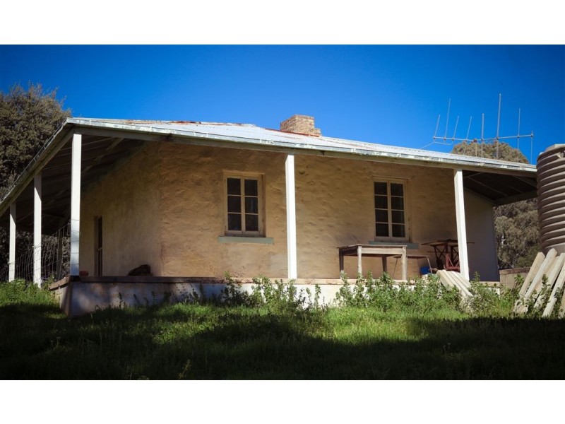 9 – 11 Lambert Street, Melrose SA 5483