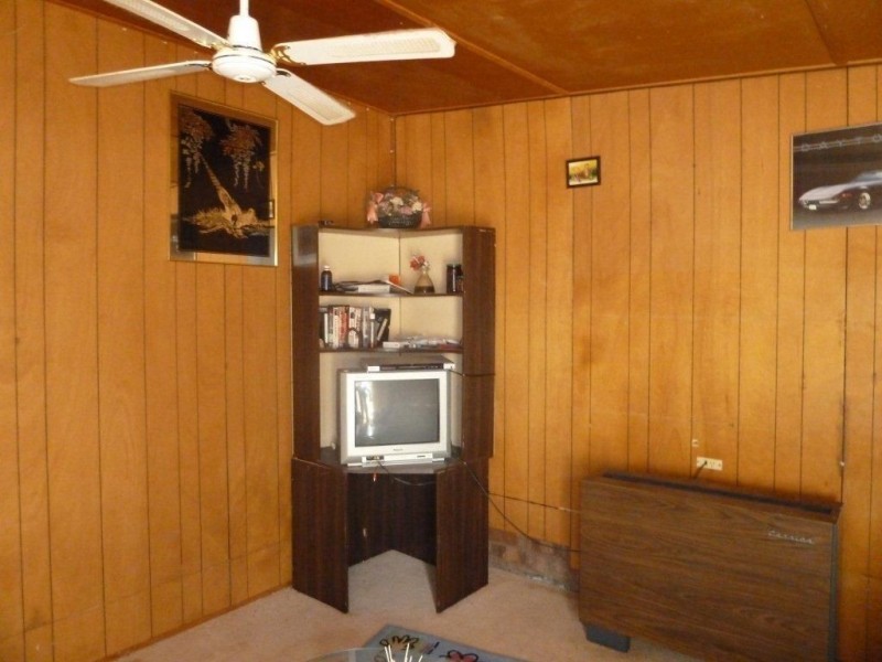 * Packer Street, Terowie SA 5421