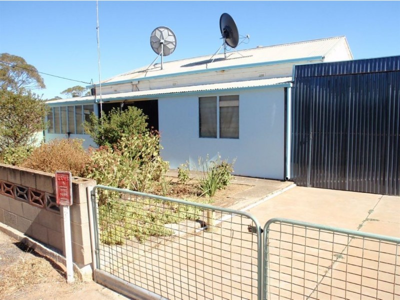 45 Barns St, Warramboo SA 5650