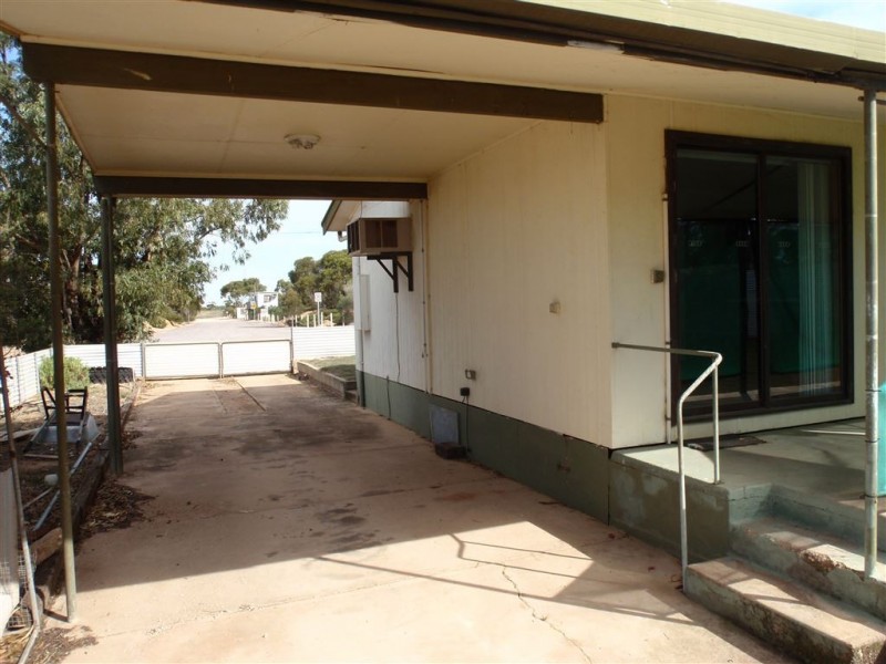 6 South Terrace, Warramboo SA 5650