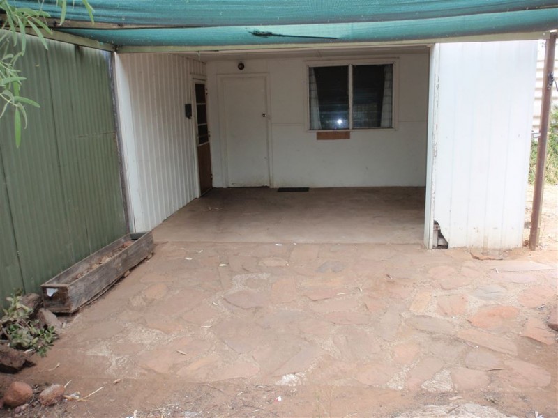 24 Eyre Highway, Wudinna SA 5652