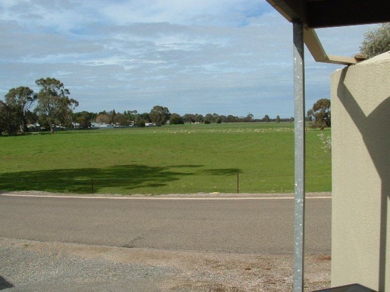 6 Kelly Street, Riverton SA 5412