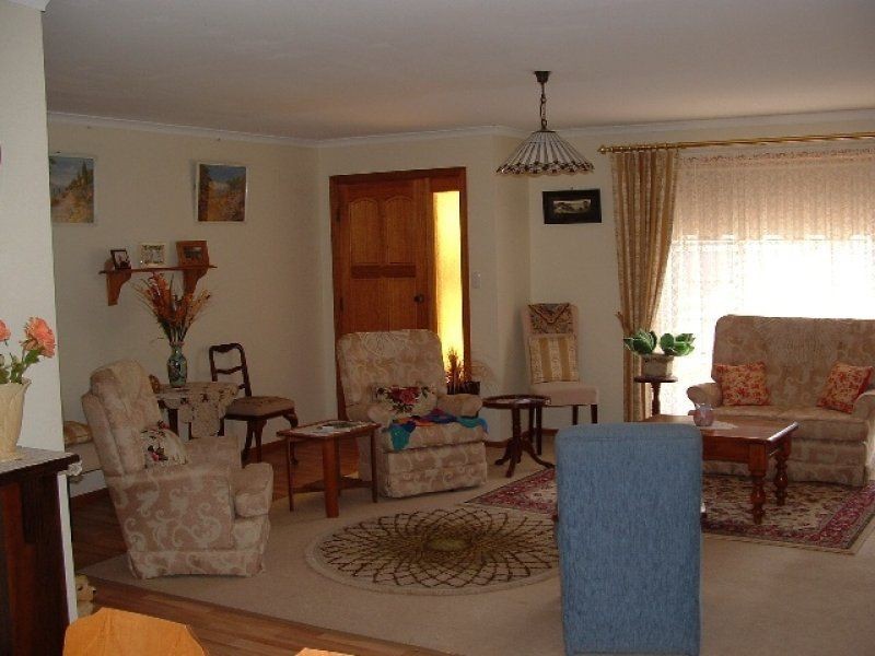 7 Strickland Street, Riverton SA 5412