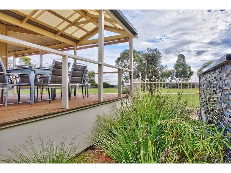 10 Blazes Road, Riverton SA 5412