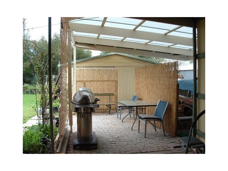 5 Jean Place, Riverton SA 5412