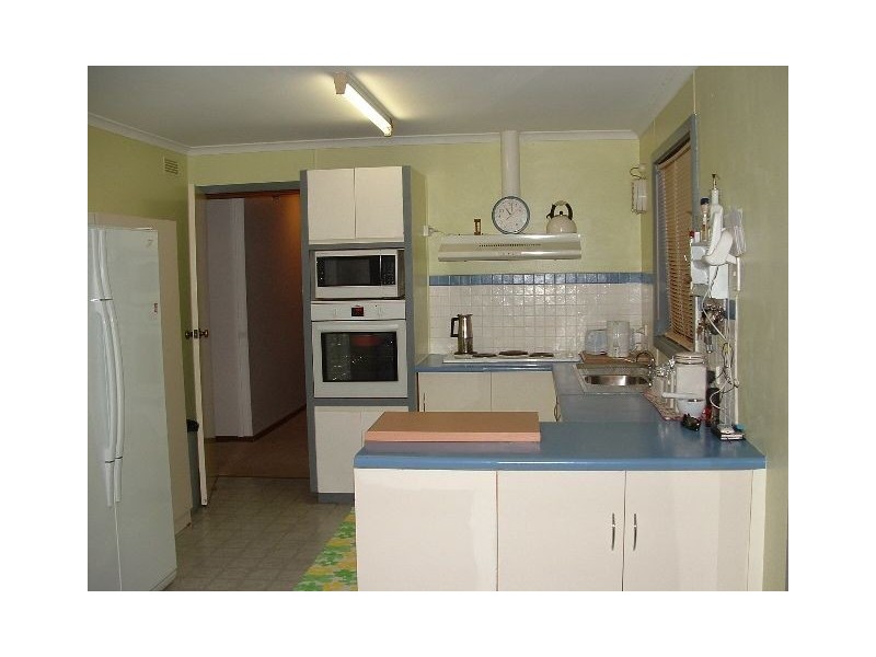 5 Jean Place, Riverton SA 5412