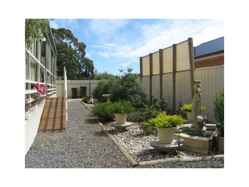 5 Castine Terrace, Riverton SA 5412