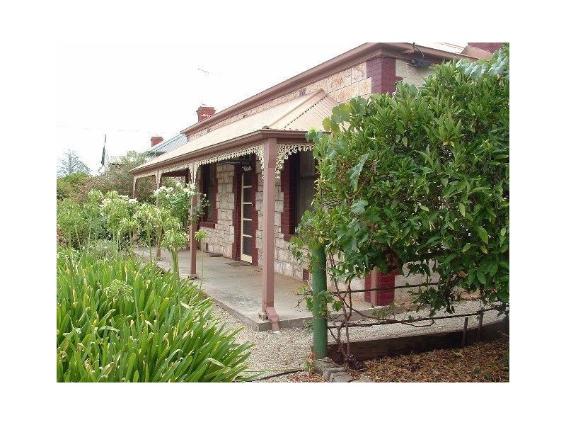 10 Masters Street, Riverton SA 5412