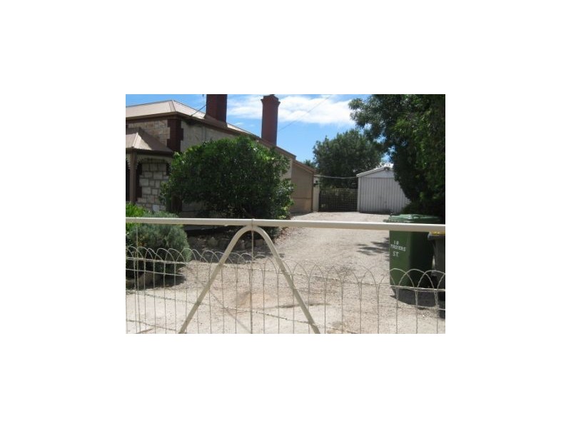 10 Masters Street, Riverton SA 5412