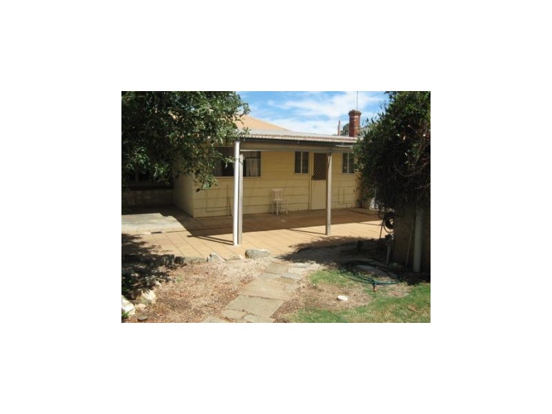 10 Masters Street, Riverton SA 5412