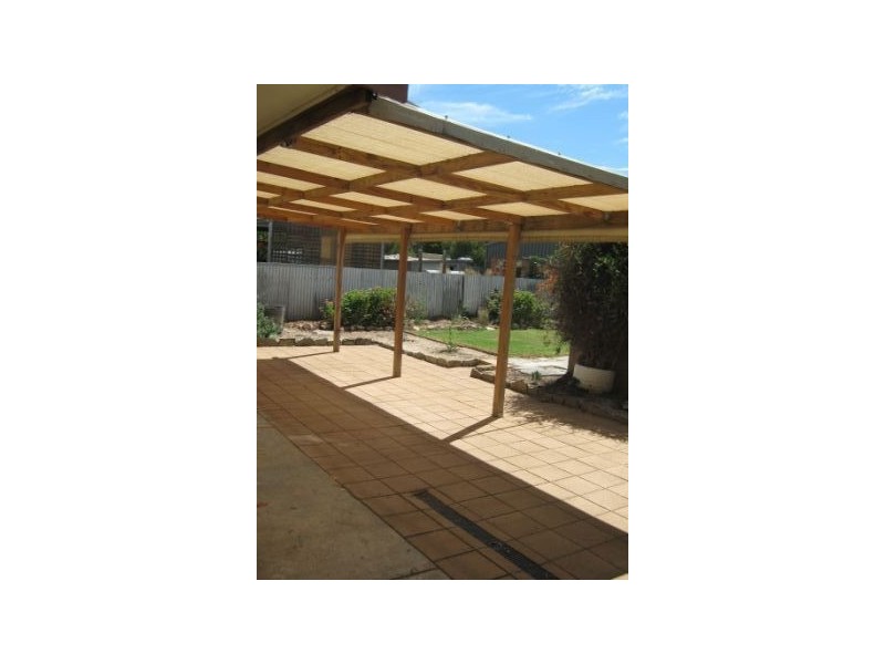 10 Masters Street, Riverton SA 5412