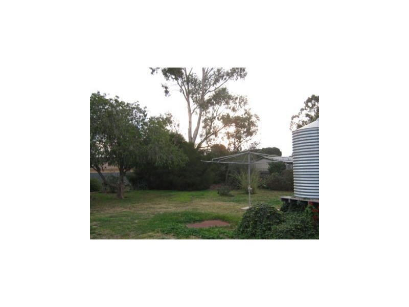 3 Murray Terrace, Riverton SA 5412