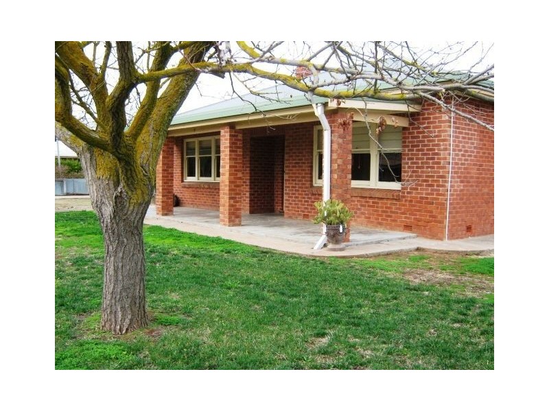 7 Masters Street, Riverton SA 5412