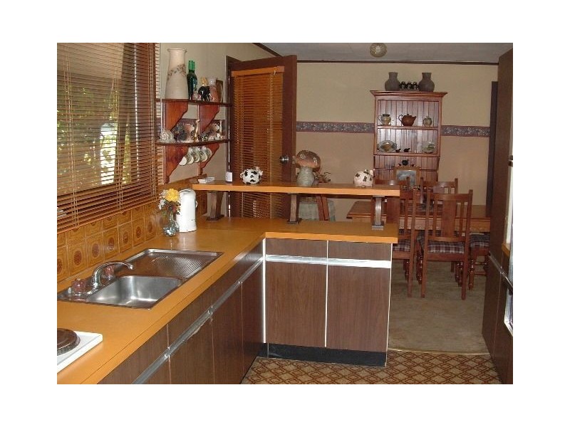 10 Paul Street, Riverton SA 5412