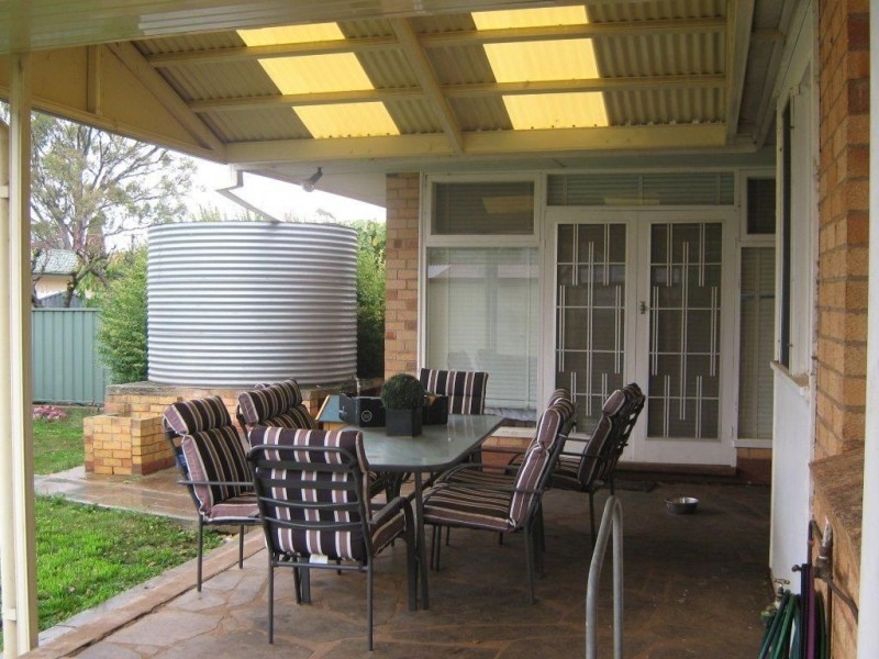 1 Washington Road, Riverton SA 5412