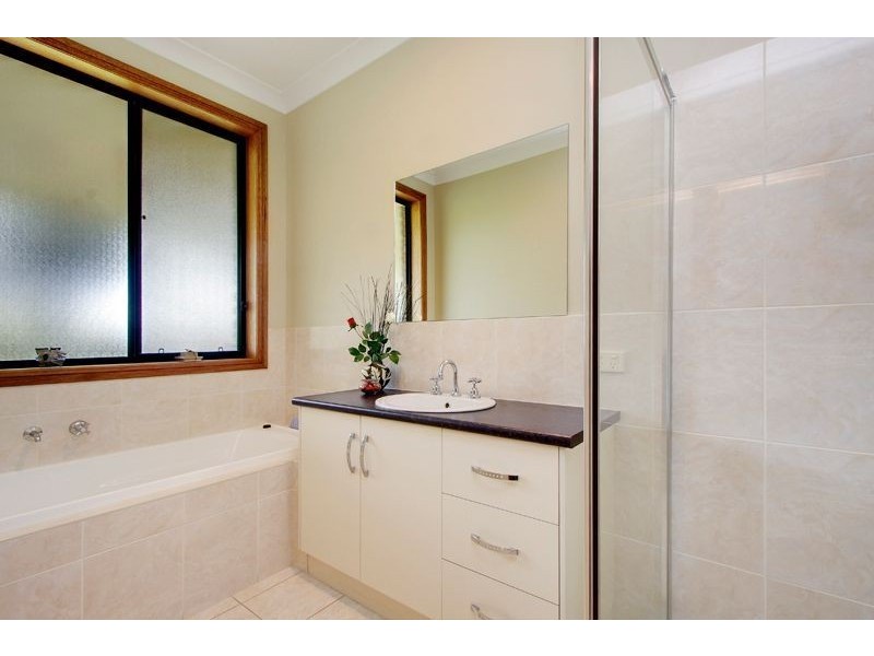 6B Paul Street, Riverton SA 5412