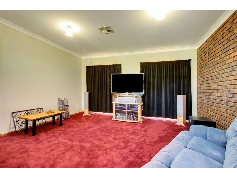 6B Paul Street, Riverton SA 5412