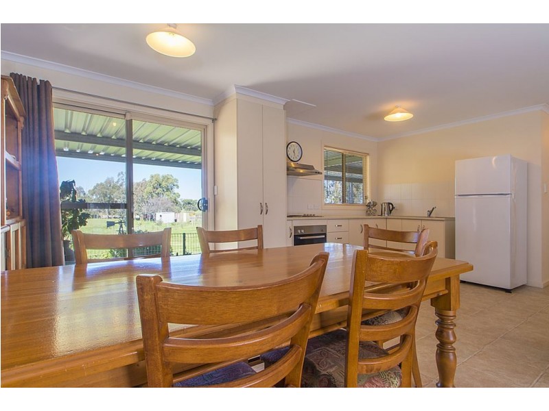 4 St Anthonys Road, Manoora SA 5414