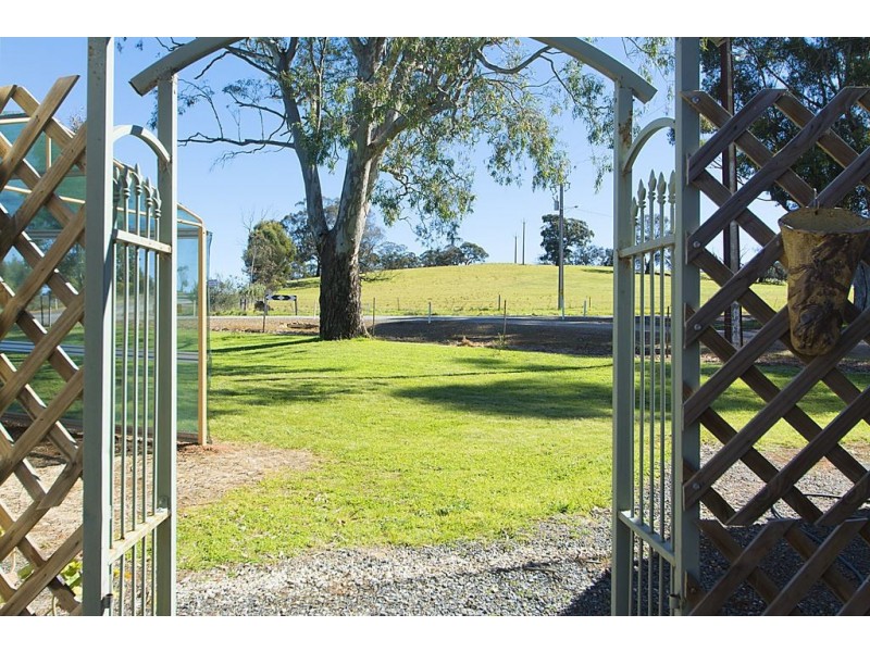 4 St Anthonys Road, Manoora SA 5414