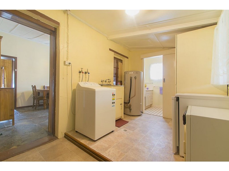 18 Swinden Street, Riverton SA 5412