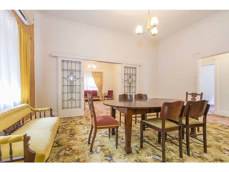 1 Light Street, Riverton SA 5412