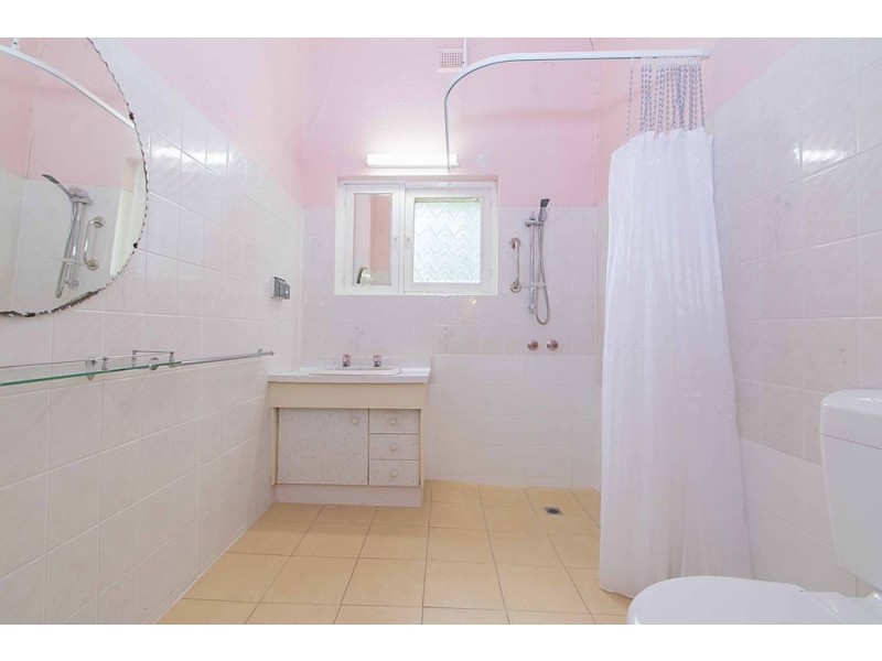 1 Light Street, Riverton SA 5412