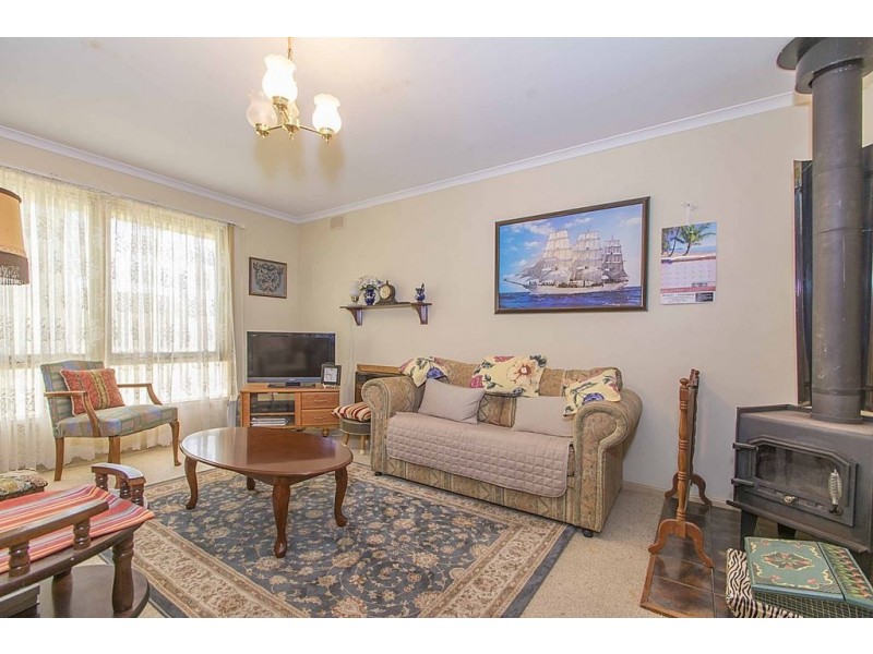 1 Jean Place, Riverton SA 5412