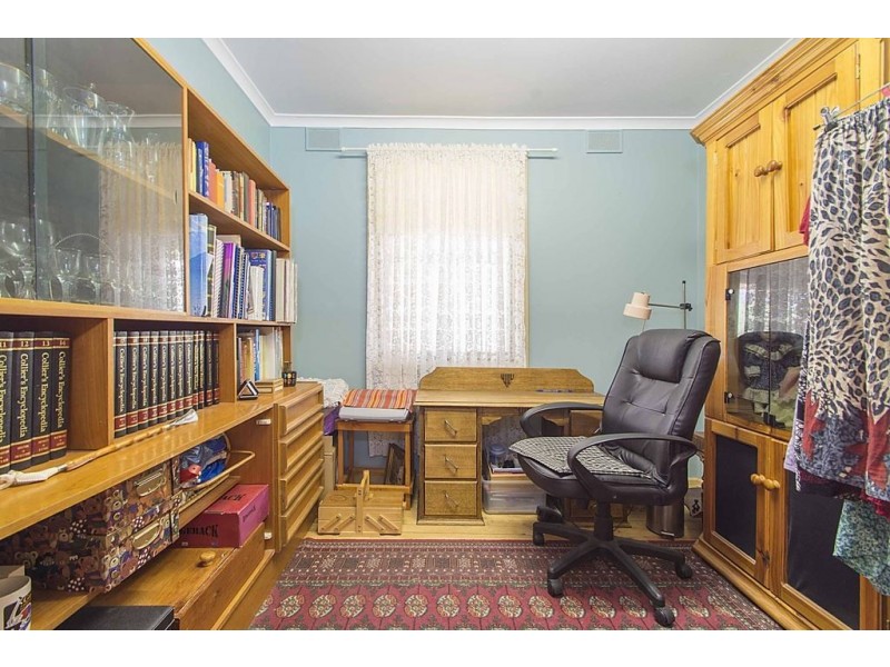 1 Jean Place, Riverton SA 5412