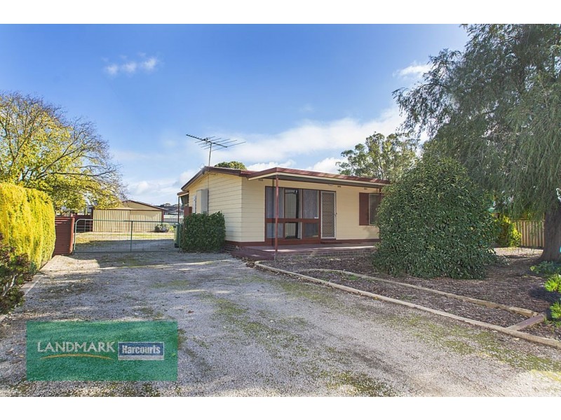 7 Cooper Street, Riverton SA 5412