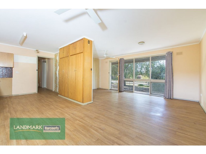 7 Cooper Street, Riverton SA 5412