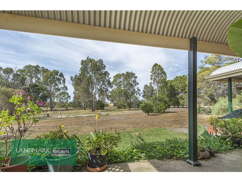 24 Riverton Road, Riverton SA 5412