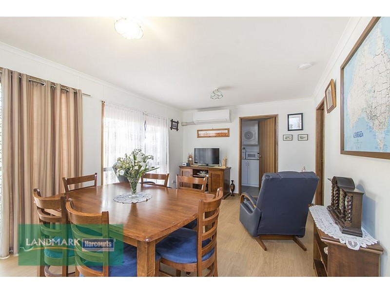 28 Cairns Crescent, Riverton SA 5412