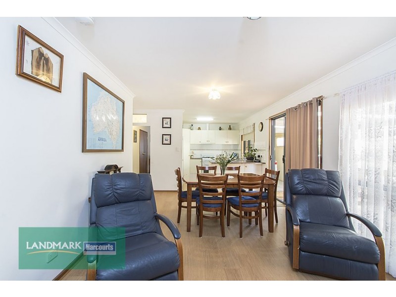 28 Cairns Crescent, Riverton SA 5412
