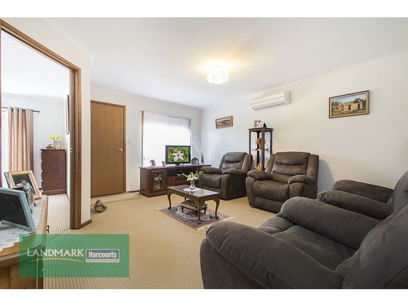 28 Cairns Crescent, Riverton SA 5412