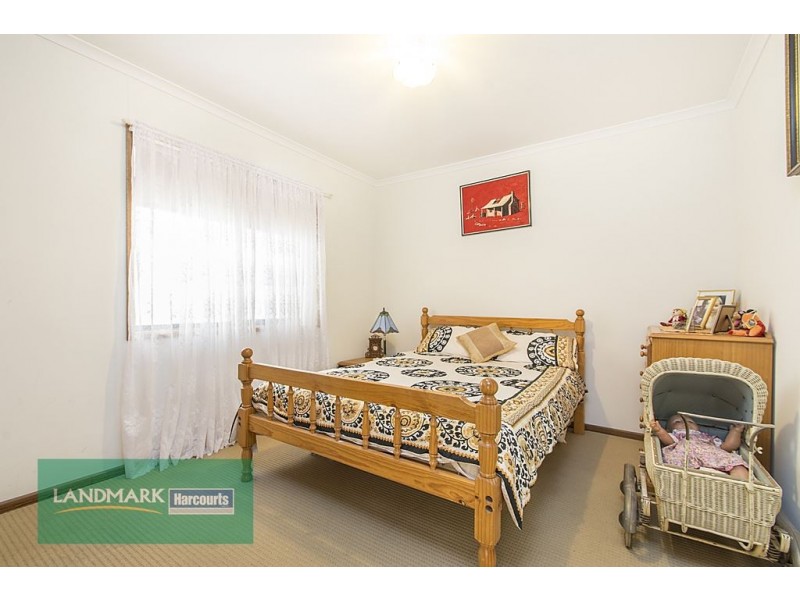 28 Cairns Crescent, Riverton SA 5412