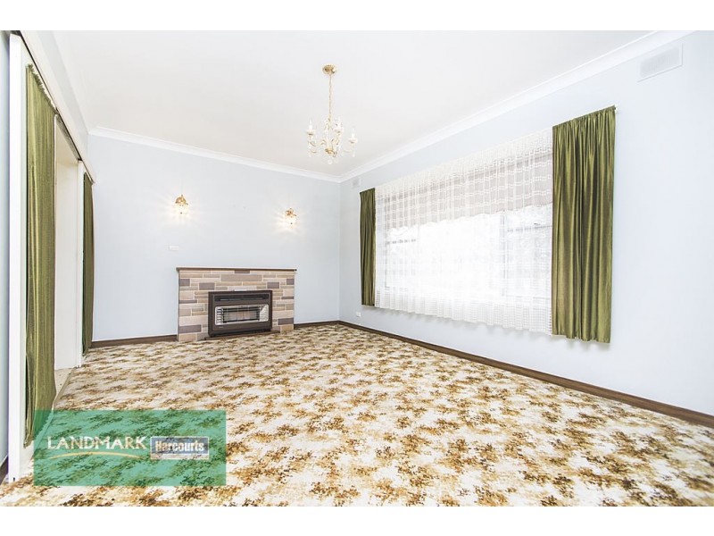 16 Paul Street, Riverton SA 5412