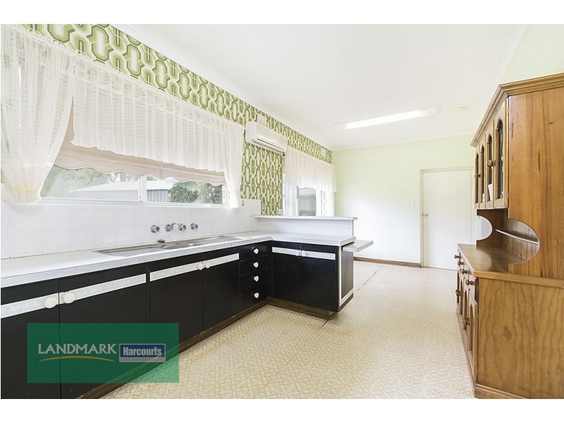 16 Paul Street, Riverton SA 5412