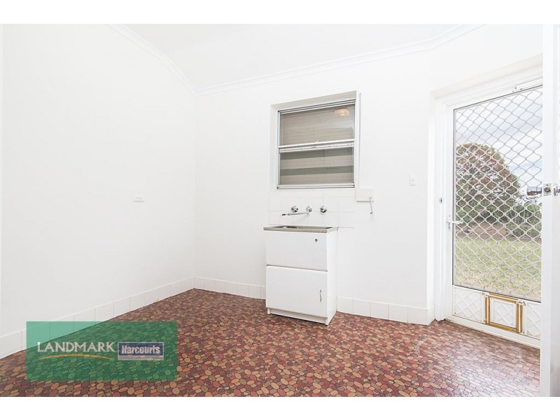 16 Paul Street, Riverton SA 5412