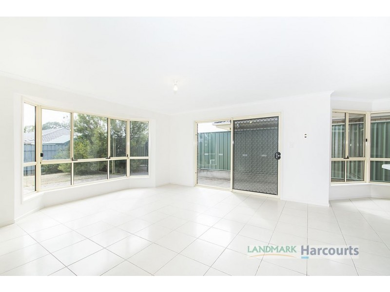 18 Potts Road, Evanston Park SA 5116