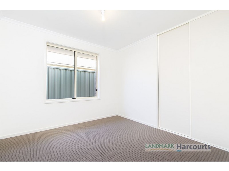 18 Potts Road, Evanston Park SA 5116