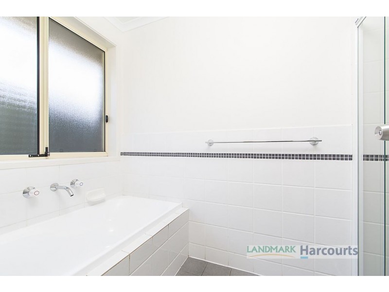 18 Potts Road, Evanston Park SA 5116