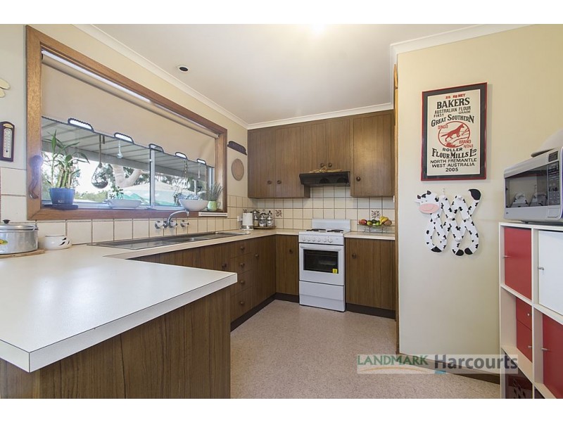 7 Strickland Street, Riverton SA 5412