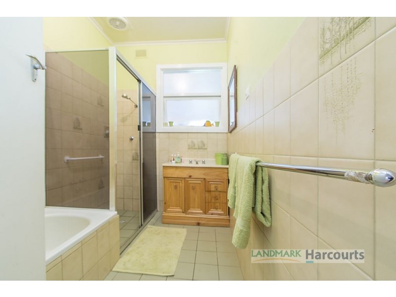 1 Cooper Street, Riverton SA 5412