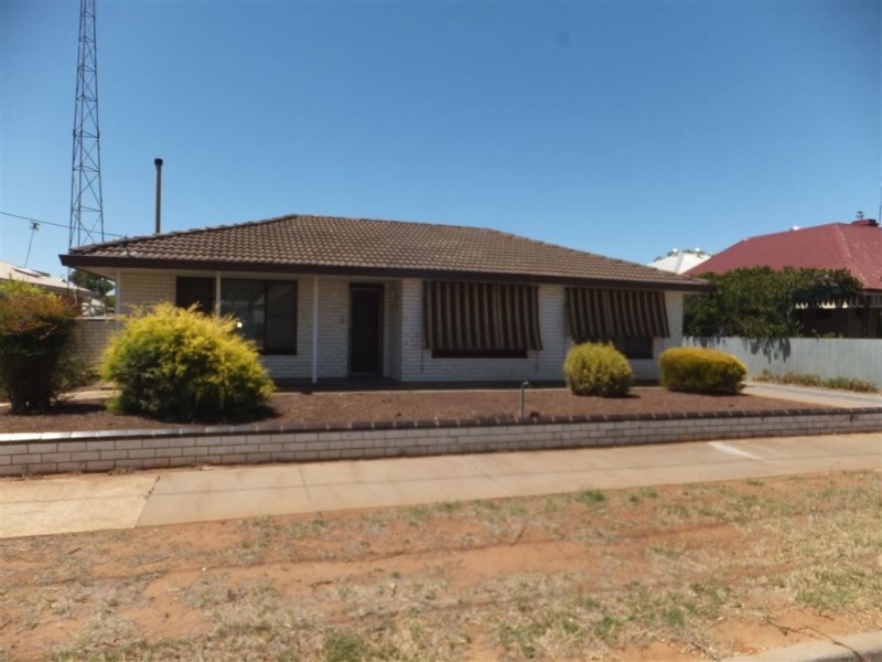 135 Woods Street, Donald VIC 3480
