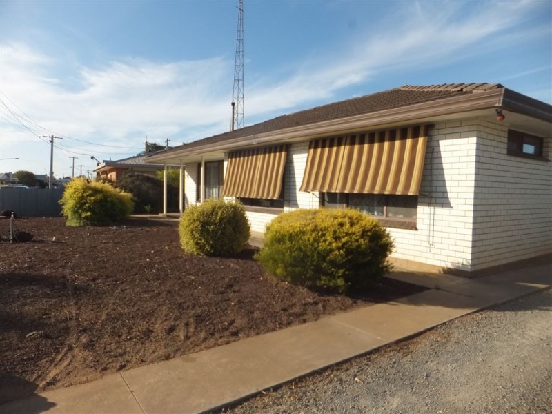 135 Woods Street, Donald VIC 3480