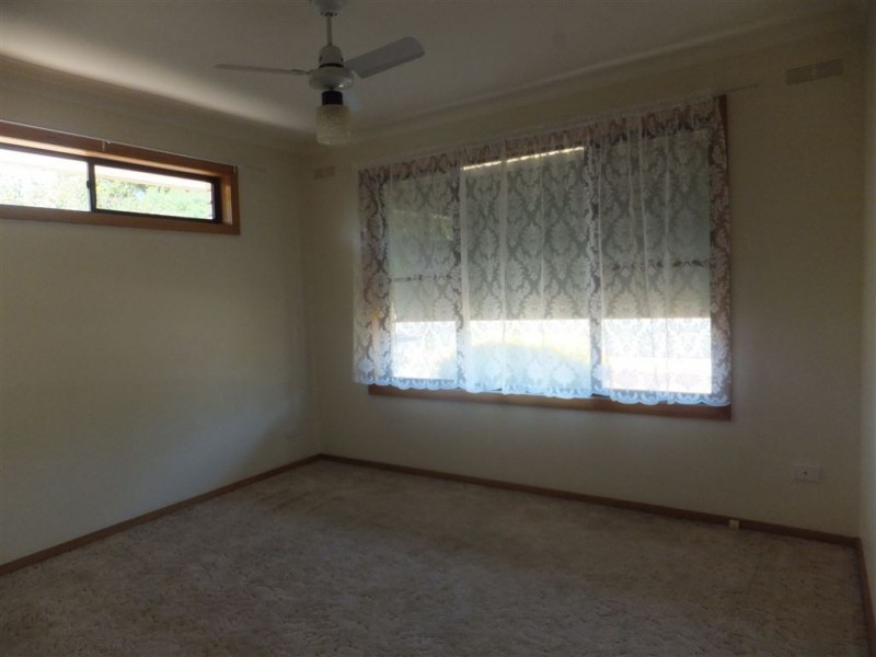 135 Woods Street, Donald VIC 3480