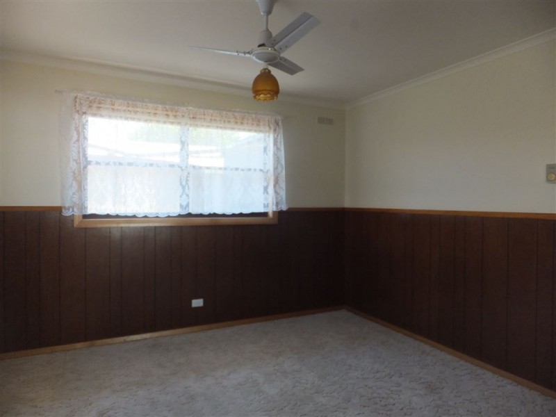 135 Woods Street, Donald VIC 3480